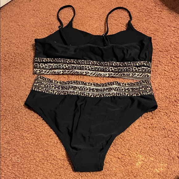 SHEIN Black Bikini with Leopard Trim - Picture 2 of 10